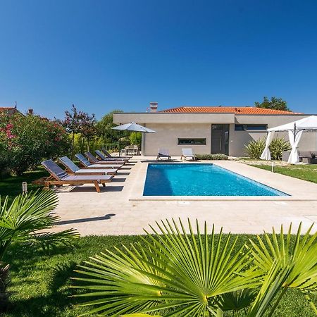 Villa Viviana Fazana Valbandon Heated Pool Exterior foto